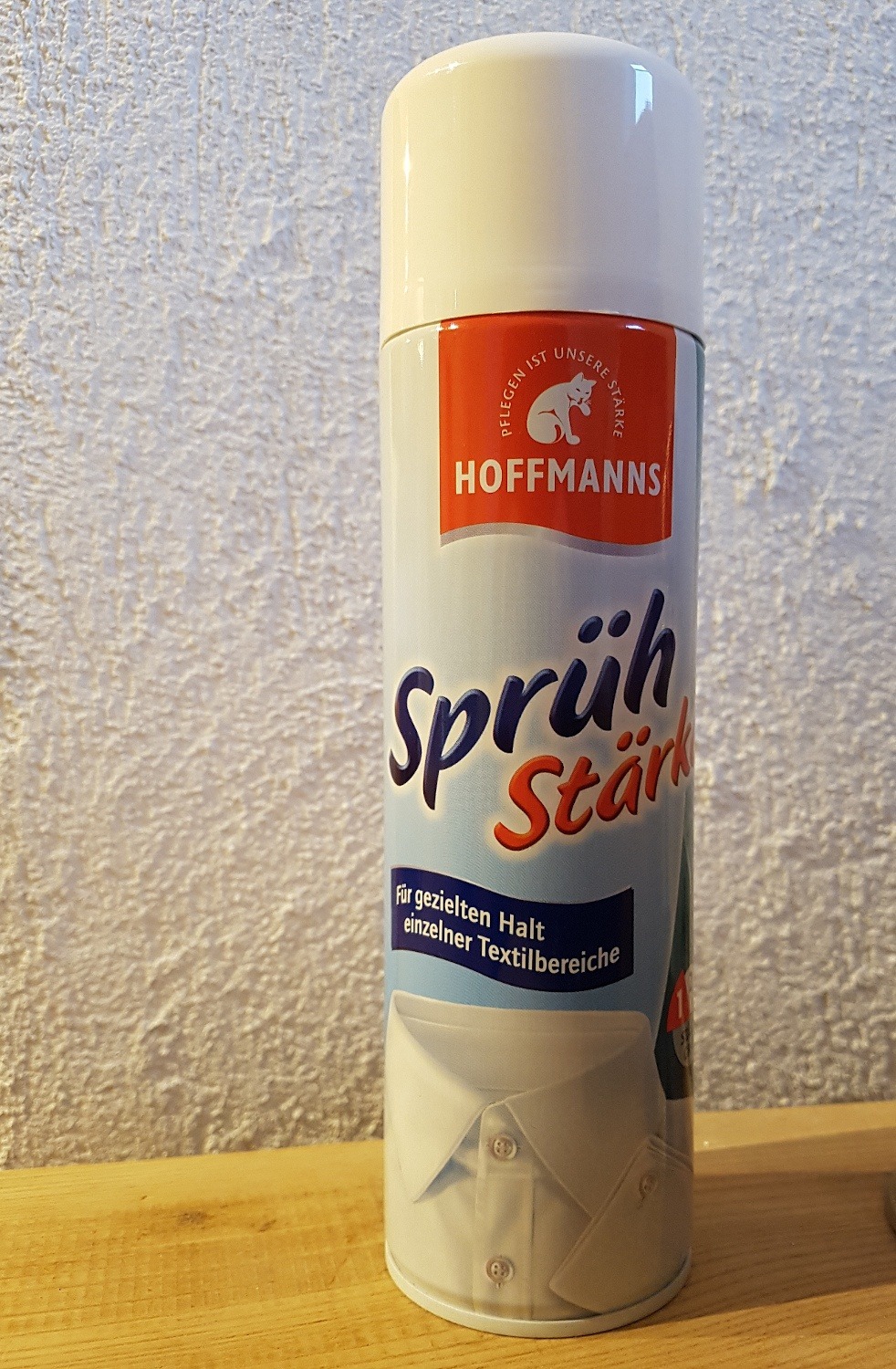 Eine Sprühdose mit Hoffmanns Sprühstärke.